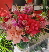 Load image into Gallery viewer, All that pinks (size option) *vase arrangement*