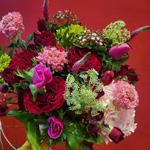 Load image into Gallery viewer, Deep Love (size option) *bouquet* reds+pinks