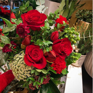 Deep Love (size option) *bouquet* reds+pinks